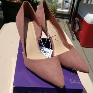 Old Navy pointed heel size 9 Taupe